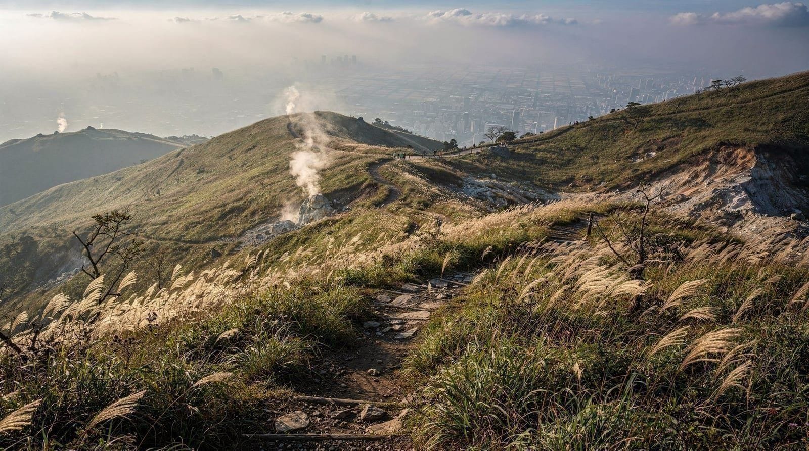 Guia de caminhadas em Yangmingshan — trilhos, transporte e o que ver